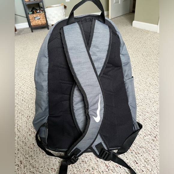 Nike Backpack - Picture 2 of 7